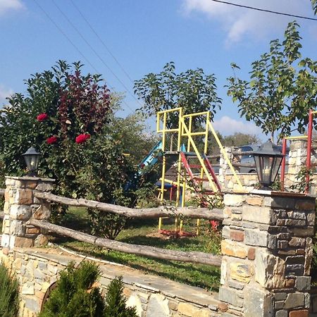 Guesthouse Kastro Edessa Exterior photo