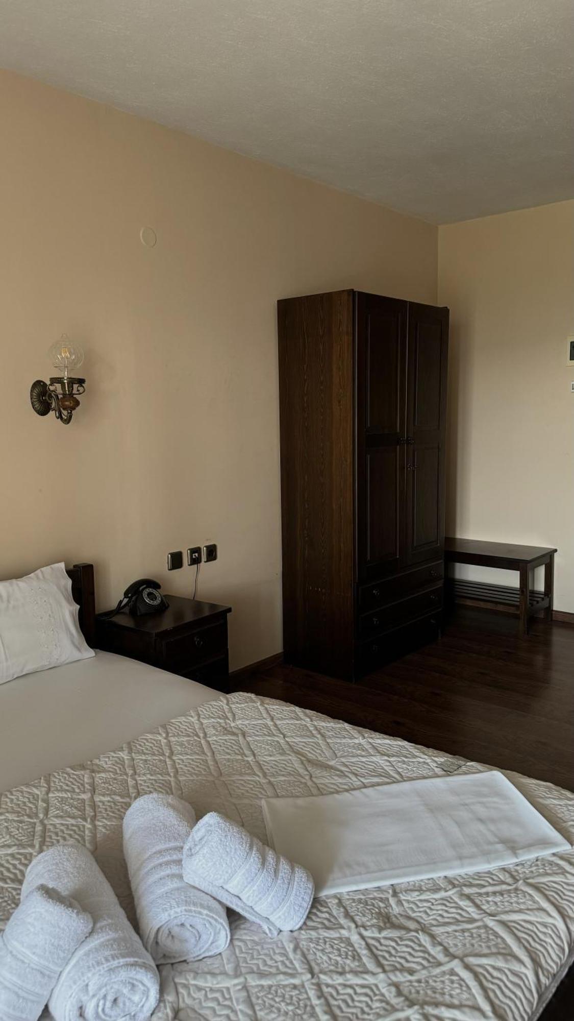 Guesthouse Kastro Edessa Exterior photo