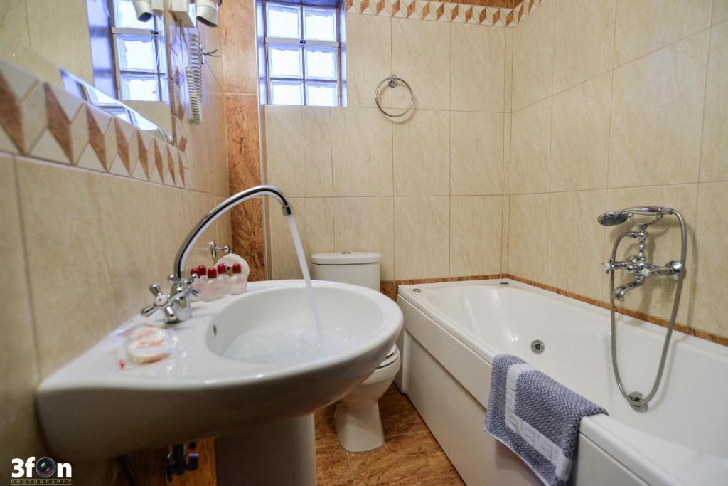 Guesthouse Kastro Edessa Exterior photo